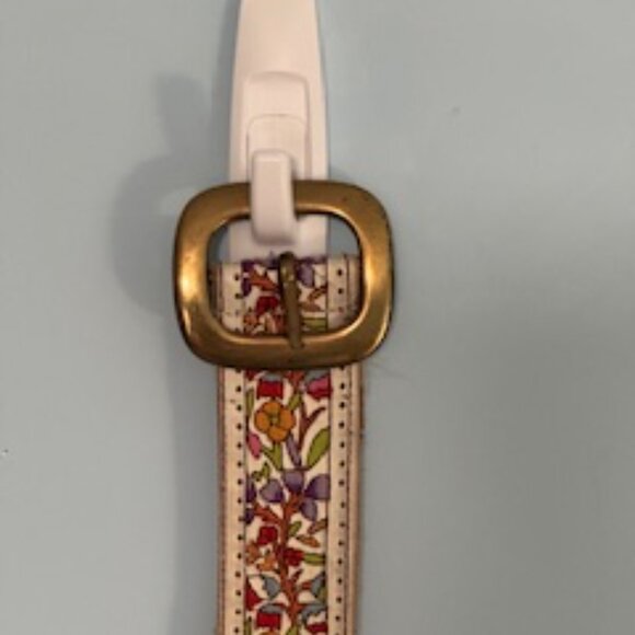 Lucky Brand Etched, Fun and Funky Belt * *Size 36**End of season discount! - Picture 2 of 7